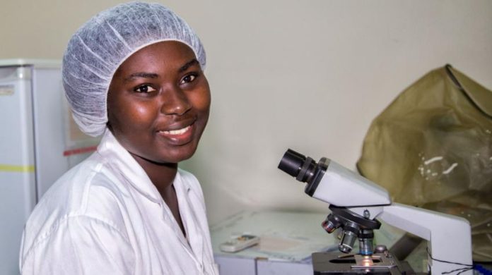 A staff member at the Environment and Agribusiness Laboratories (ENVAL) in Côte d’Ivoire. The UN supports economic and social development and the promotion and protection of human rights in Africa, and has seven active peacekeeping operations. Photo: UNIDO